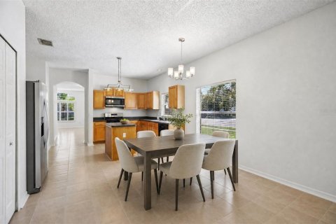 Villa ou maison à vendre à Orlando, Floride: 4 chambres, 185.34 m2 № 2419083 - photo 11