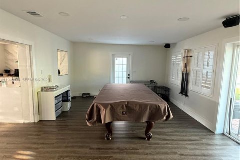 Casa en venta en Cutler Bay, Florida, 5 dormitorios, 190.73 m2 № 2002478 - foto 4