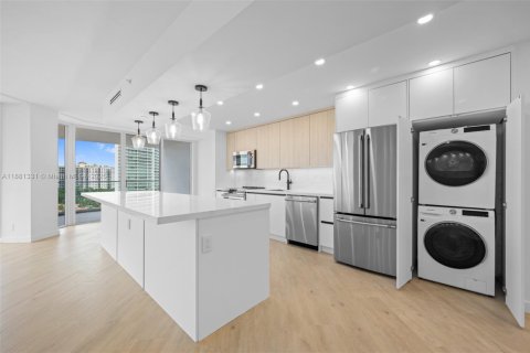 Condominio en alquiler en Aventura, Florida, 2 dormitorios, 141.4 m2 № 1924509 - foto 10