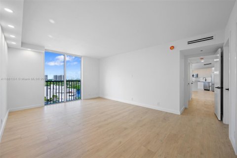 Condominio en alquiler en Aventura, Florida, 2 dormitorios, 141.4 m2 № 1924509 - foto 15