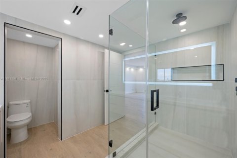 Condominio en alquiler en Aventura, Florida, 2 dormitorios, 141.4 m2 № 1924509 - foto 18