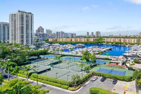 Condominio en alquiler en Aventura, Florida, 2 dormitorios, 141.4 m2 № 1924509 - foto 22