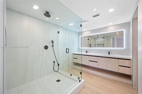 Condominio en alquiler en Aventura, Florida, 2 dormitorios, 141.4 m2 № 1924509 - foto 17