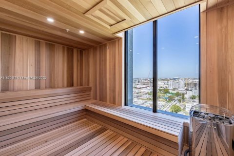 Apartamento en alquiler en Miami, Florida, 2 dormitorios, 80.55 m2 № 2180850 - foto 20