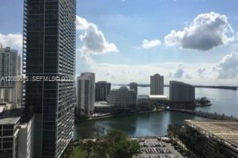 Condo in Miami, Florida, 1 bedroom  № 2369768