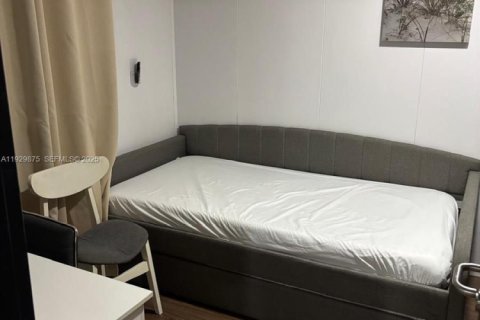 Снять в аренду квартиру в Дания-Бич, Флорида 2 спальни, 42.74м2, № 1988839 - фото 5