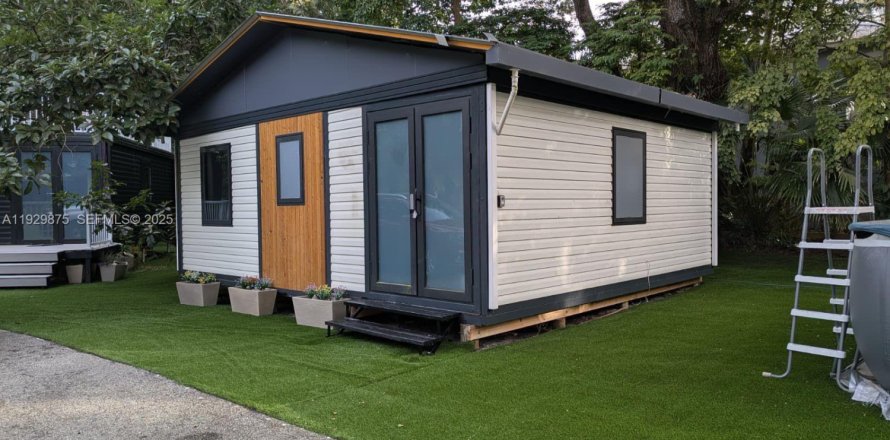 Квартира в Дания-Бич, Флорида 2 спальни, 42.74м2 № 1988839