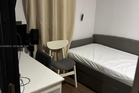 Снять в аренду квартиру в Дания-Бич, Флорида 2 спальни, 42.74м2, № 1988839 - фото 8