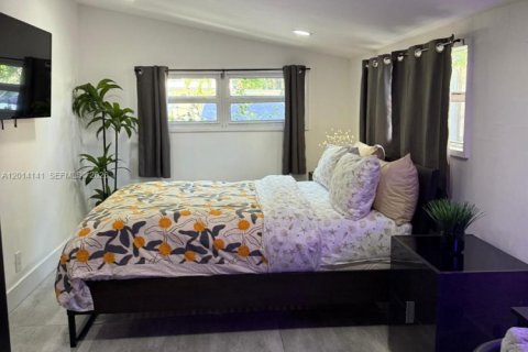 Villa ou maison à louer à Hollywood, Floride: 3 chambres, 122.54 m2 № 2076488 - photo 15