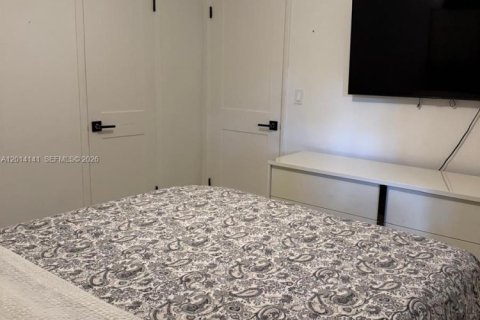 Villa ou maison à louer à Hollywood, Floride: 3 chambres, 122.54 m2 № 2076488 - photo 10