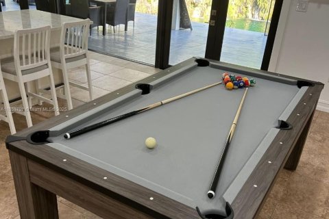 Casa en venta en Homestead, Florida, 6 dormitorios, 282.98 m2 № 1878732 - foto 9