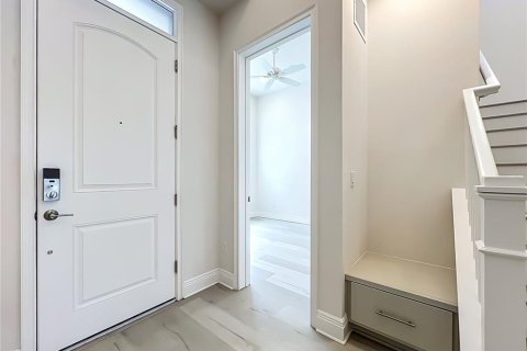 Villa ou maison à vendre à Orlando, Floride: 5 chambres, 300.17 m2 № 2225285 - photo 3