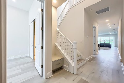 Villa ou maison à vendre à Orlando, Floride: 5 chambres, 300.17 m2 № 2225285 - photo 5