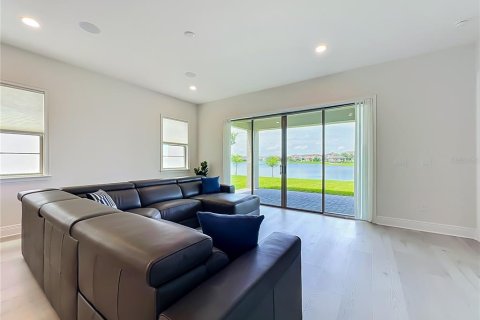 Villa ou maison à vendre à Orlando, Floride: 5 chambres, 300.17 m2 № 2225285 - photo 20