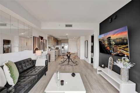 Снять в аренду кондоминиум в Майами, Флорида 1 спальня, 55.09м2, № 2061632 - фото 9