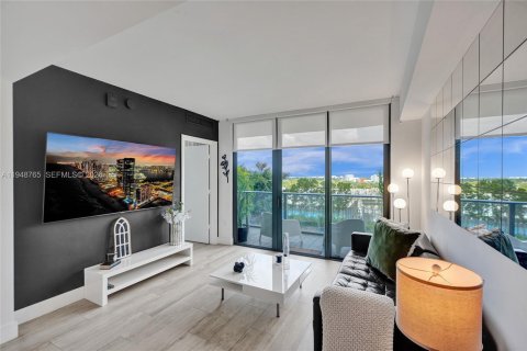 Снять в аренду кондоминиум в Майами, Флорида 1 спальня, 55.09м2, № 2061632 - фото 6