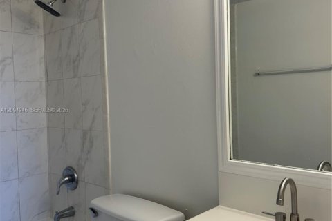 Copropriété à louer à Miami, Floride: 2 chambres, 76.83 m2 № 2383162 - photo 16