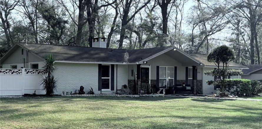 Casa en Gainesville, Florida 3 dormitorios, 177.63 m2 № 1913859