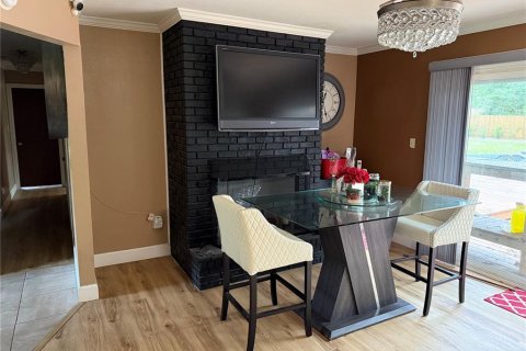 Casa en venta en Gainesville, Florida, 3 dormitorios, 177.63 m2 № 1913859 - foto 10