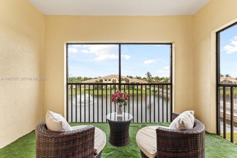 Condominio en venta en Palm Beach Gardens, Florida, 3 dormitorios, 122.26 m2 № 2050637 - foto 18