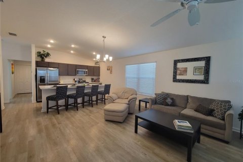 Casa en venta en The Villages, Florida, 2 dormitorios, 94.39 m2 № 1634501 - foto 5