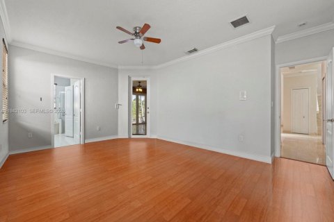 Casa en alquiler en Miami, Florida, 4 dormitorios, 282.79 m2 № 1999084 - foto 18