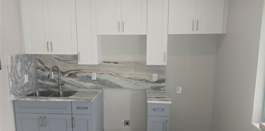 Appartement à Pompano Beach, Floride 1 chambre, 326.18 m2 № 1990578