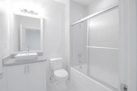 Touwnhouse à vendre à Fort Lauderdale, Floride: 3 chambres, 177.54 m2 № 2439176 - photo 17