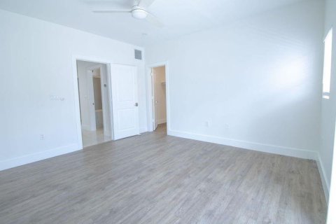 Touwnhouse à vendre à Fort Lauderdale, Floride: 3 chambres, 177.54 m2 № 2439176 - photo 10