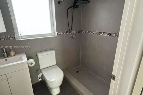 Apartment in Miami Beach, Florida 41.81 sq.m. № 2031077 - photo 5