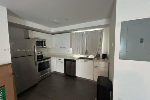 Apartment in Miami Beach, Florida 41.81 sq.m. № 2031077 - photo 9