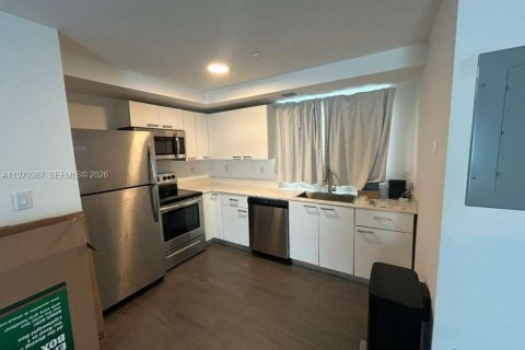 Apartment in Miami Beach, Florida 41.81 sq.m. № 2031077 - photo 8