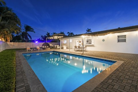 Villa ou maison à Lighthouse Point, Floride 3 chambres, 120.59 m2 № 2267656