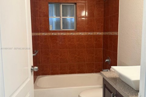 Casa en venta en Florida City, Florida, 4 dormitorios, 129.6 m2 № 2057601 - foto 7