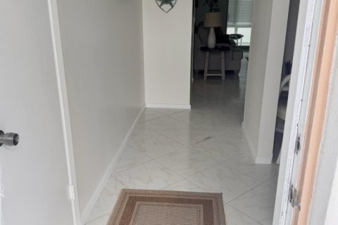 Copropriété à vendre à Stuart, Floride: 2 chambres, 105.35 m2 № 2147162 - photo 6
