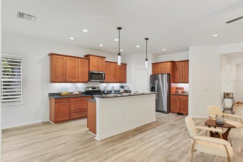 House in Sarasota, Florida 4 bedrooms, 206.43 sq.m. № 1873137 - photo 13