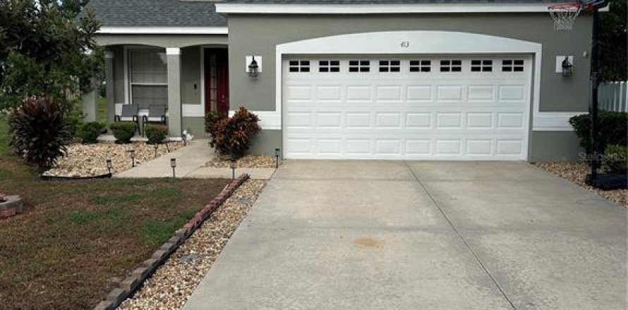 House in Eustis, Florida 3 bedrooms, 165.18 sq.m. № 1870984