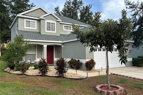 House in Eustis, Florida 3 bedrooms, 165.18 sq.m. № 1870984 - photo 2