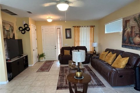 House in Eustis, Florida 3 bedrooms, 165.18 sq.m. № 1870984 - photo 3