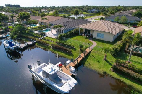 Casa en venta en Stuart, Florida, 4 dormitorios, 238.57 m2 № 2077677 - foto 6