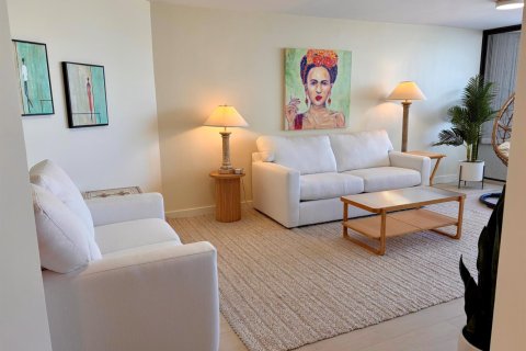 Copropriété à louer à South Palm Beach, Floride: 2 chambres, 128.21 m2 № 2390600 - photo 3