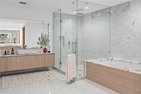 Condo in Bay Harbor Islands, Florida, 3 bedrooms  № 1867969 - photo 11