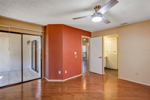Condo in Orlando, Florida, 3 bedrooms  № 1717499 - photo 16