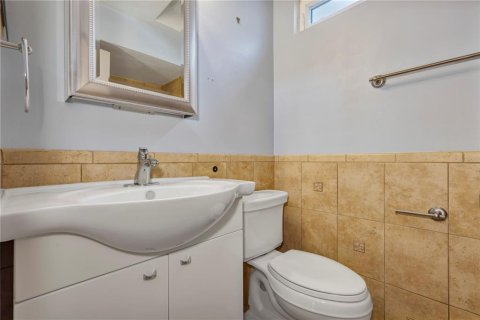 Condo in Orlando, Florida, 3 bedrooms  № 1717499 - photo 26