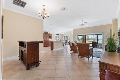 Villa ou maison à vendre à The Villages, Floride: 3 chambres, 180.14 m2 № 2096187 - photo 8