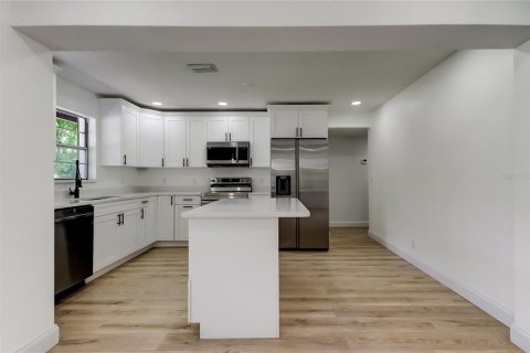 Villa ou maison à vendre à Tampa, Floride: 3 chambres, 127.83 m2 № 1870811 - photo 27