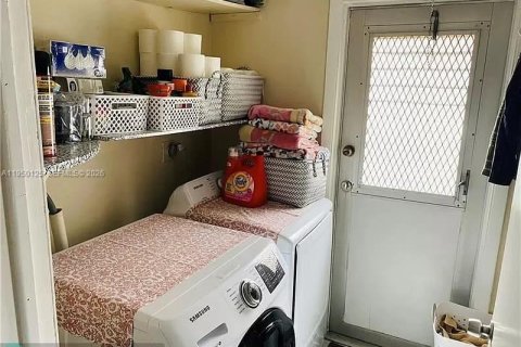 Купить коммерческую недвижимость в Тамарак, Флорида 228.35м2, № 2005754 - фото 13