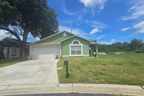 House in Davenport, Florida 4 bedrooms, 185.71 sq.m. № 1796072 - photo 1