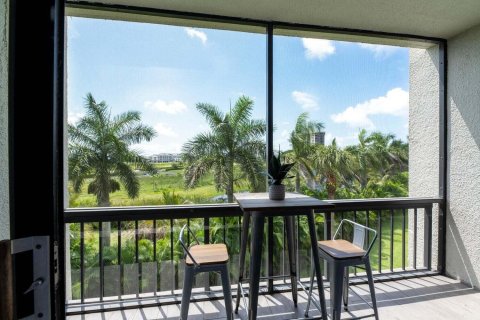Condo in West Palm Beach, Florida, 2 bedrooms  № 2246276 - photo 10