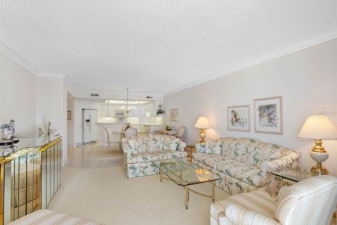 Condo in Clearwater, Florida, 2 bedrooms  № 1625645 - photo 18